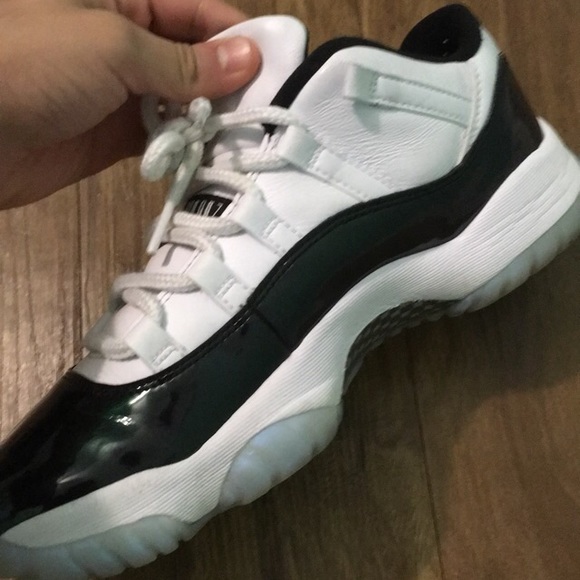 low emerald 11s